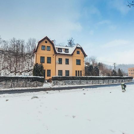 Schupplerova Vila Hostejn Eksteriør bilde